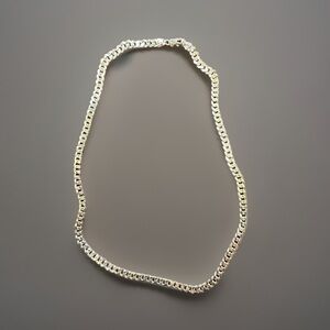 Elegant silver plated cuban Chain Necklace